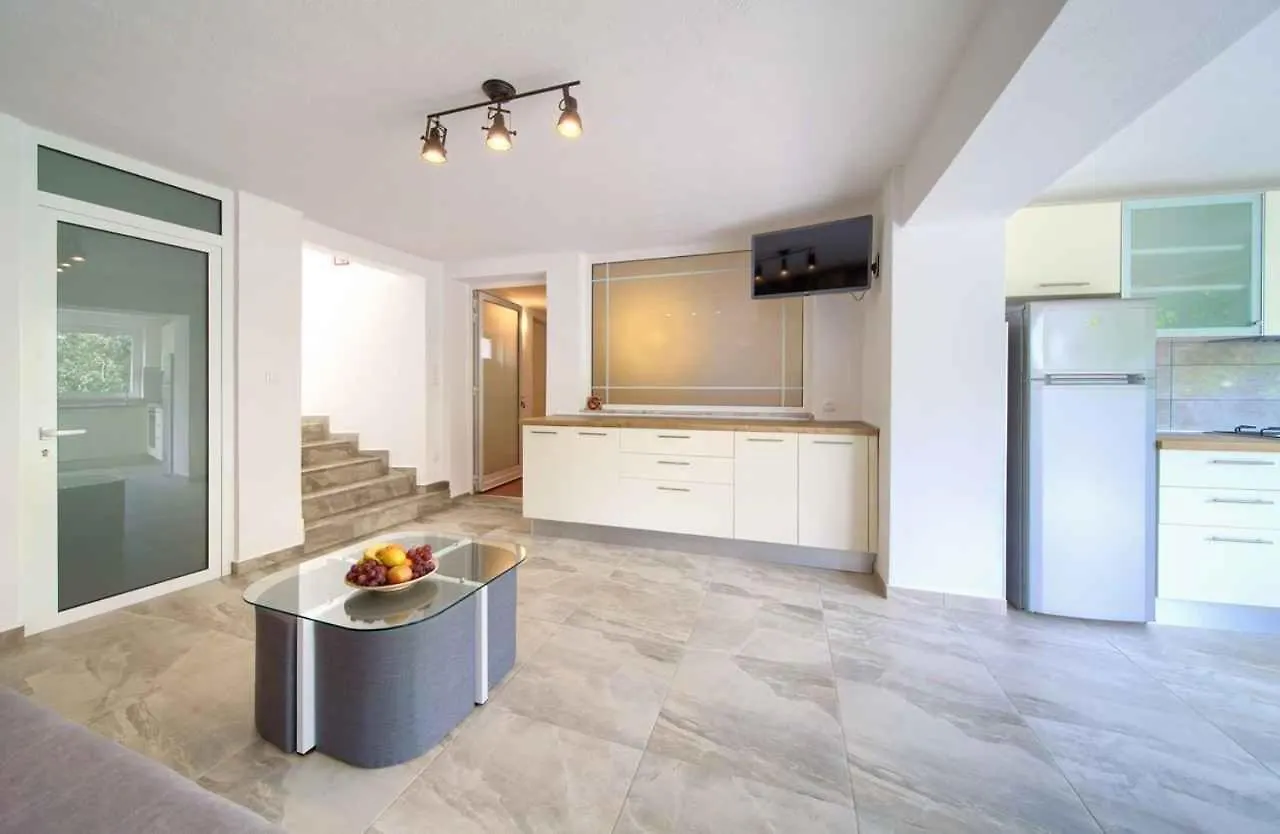 Apartment In Vrbnik - Insel Krk 47397 0*,  Croatia